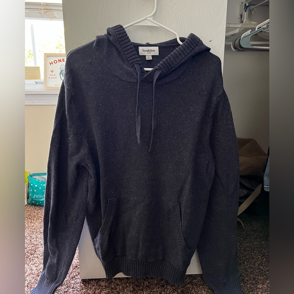 Knit sweatshirt